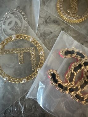 Gg charm zipper  pull large 4 pc